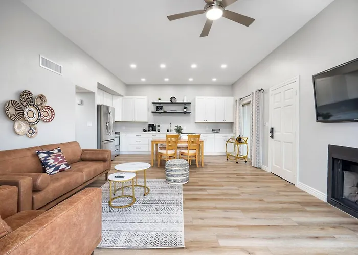 Old Town Southwest Style 2br With Pool And Hot Tub Holiday home *
