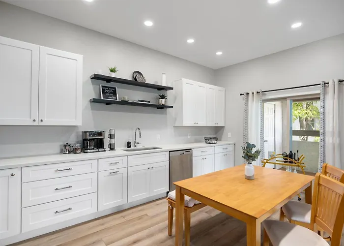 Old Town Southwest Style 2br With Pool And Hot Tub *